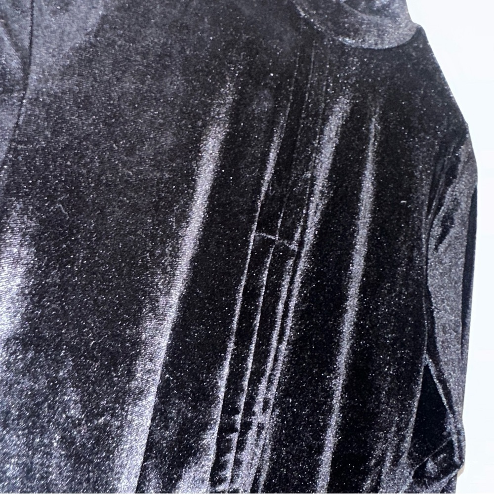 Chase Fame Black Velvet Long Sleeve Ruched Drawstring Top Size M Soft & Stylish - Picture 6 of 8